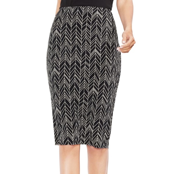 Vince Camuto Dresses & Skirts - Vince Camuto Chevron Tube Skirt